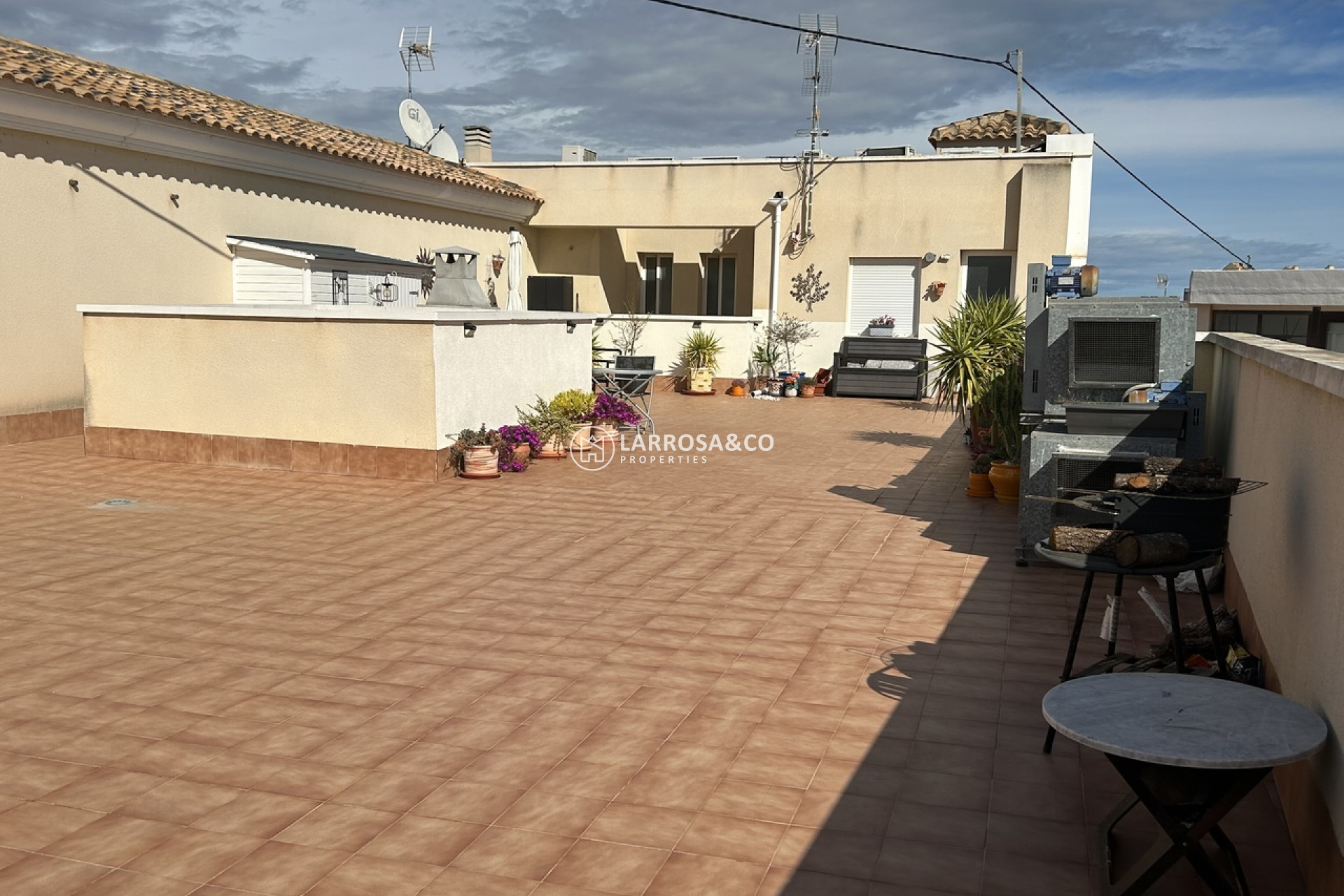 A Vendre - Apartment - 2778 - Inland