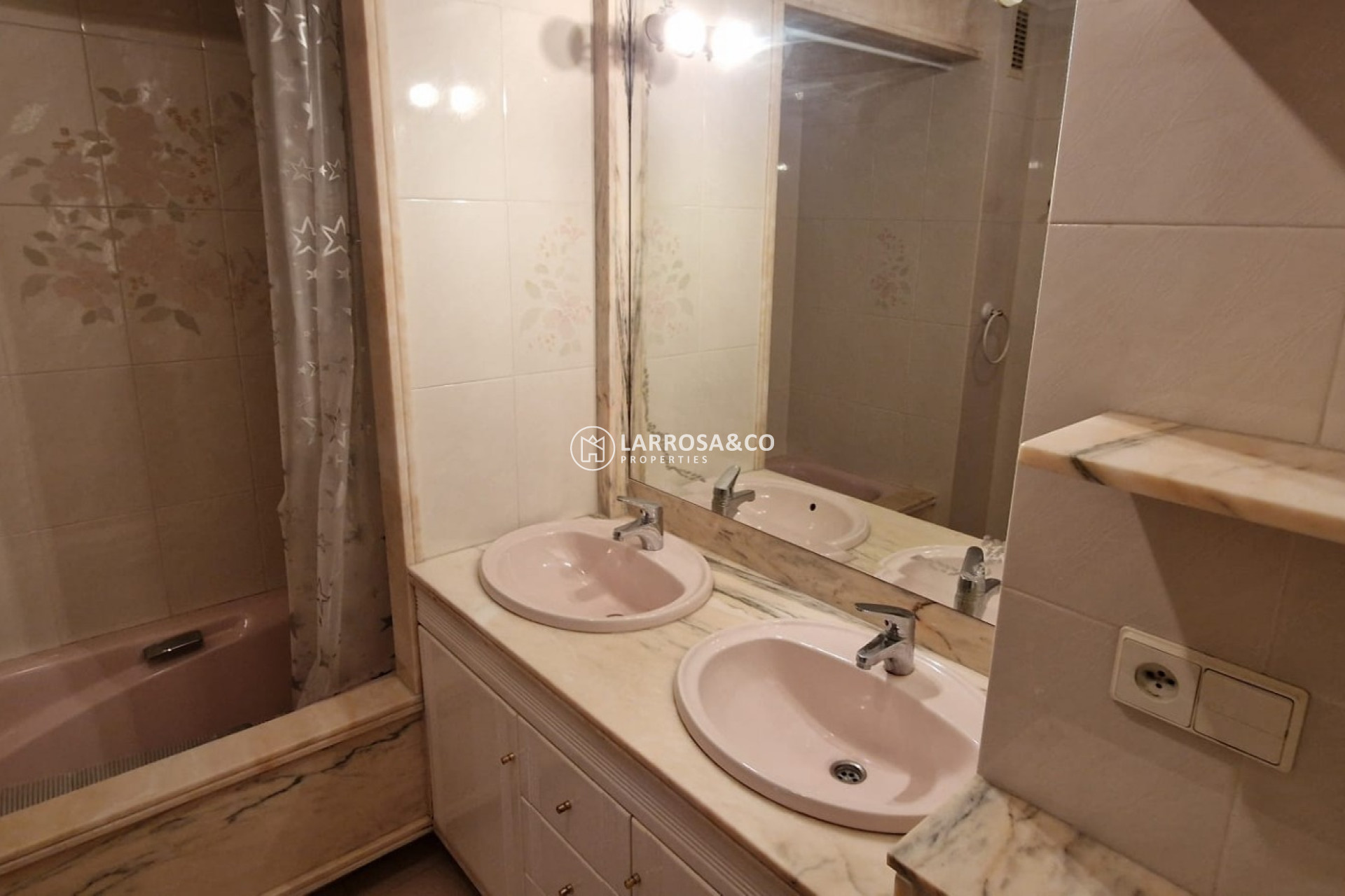 A Vendre - Apartment - Torrellano - Centro