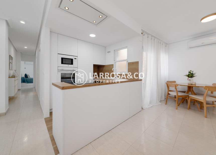 A Vendre - Apartment - Torrevieja - Centro