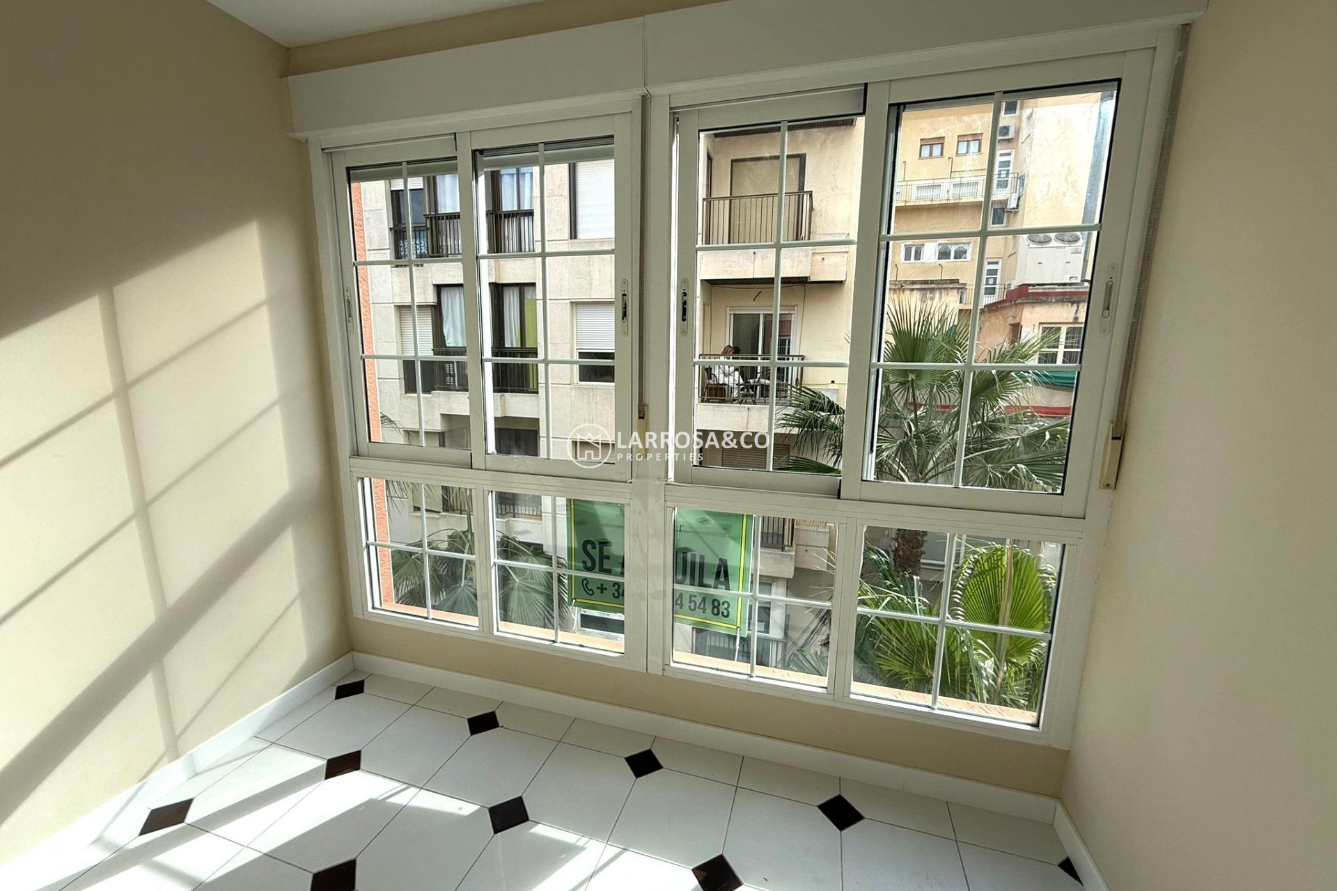 A Vendre - Apartment - Torrevieja - Centro