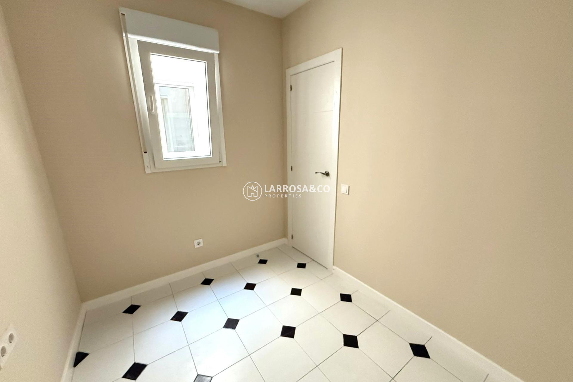 A Vendre - Apartment - Torrevieja - Centro