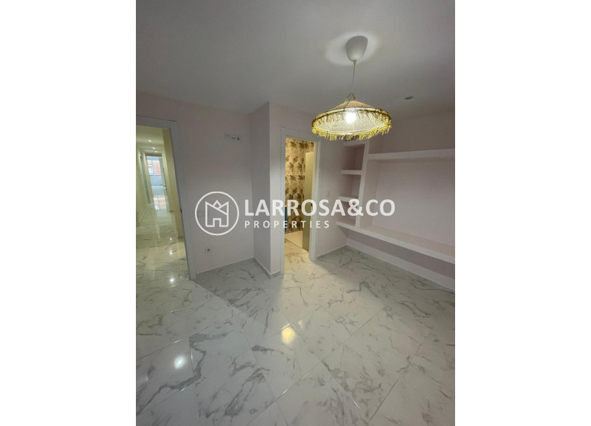 A Vendre - Apartment - Torrevieja - Costa Blanca