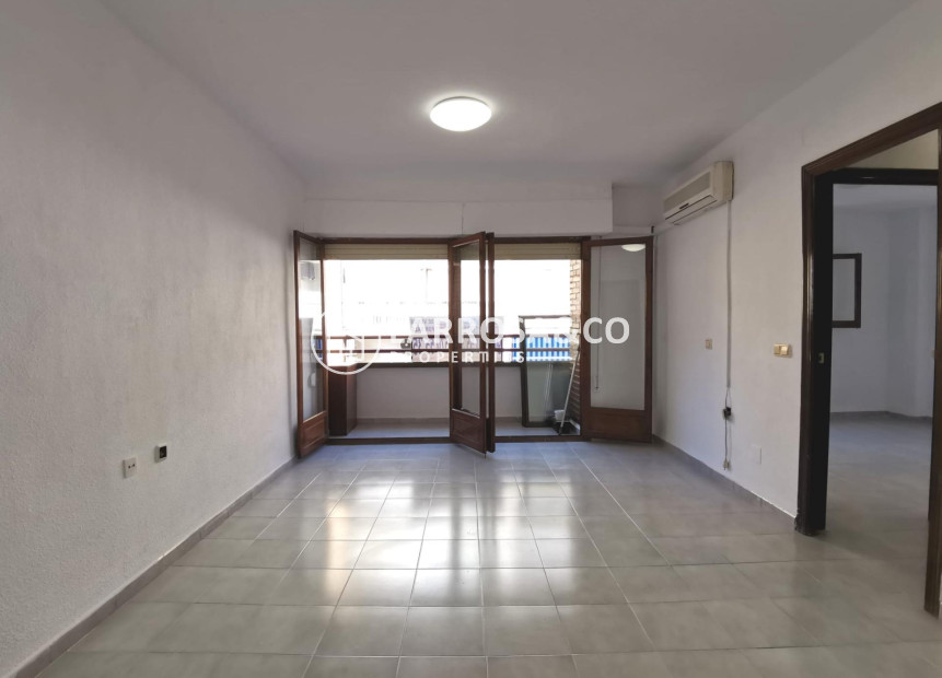 A Vendre - Apartment - Torrevieja - Estacion de autobuses