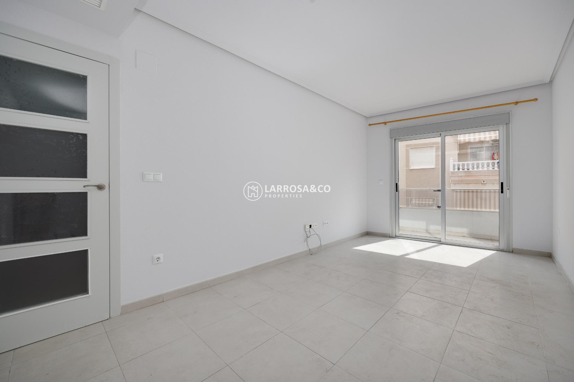 A Vendre - Apartment - Torrevieja - Estacion de autobuses