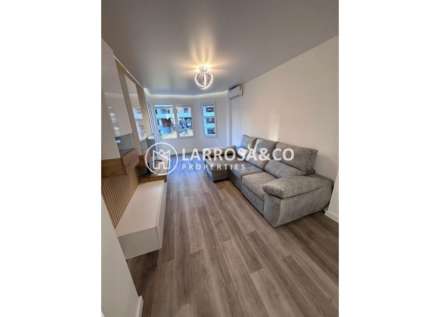 A Vendre - Apartment - Torrevieja - Estacion de autobuses