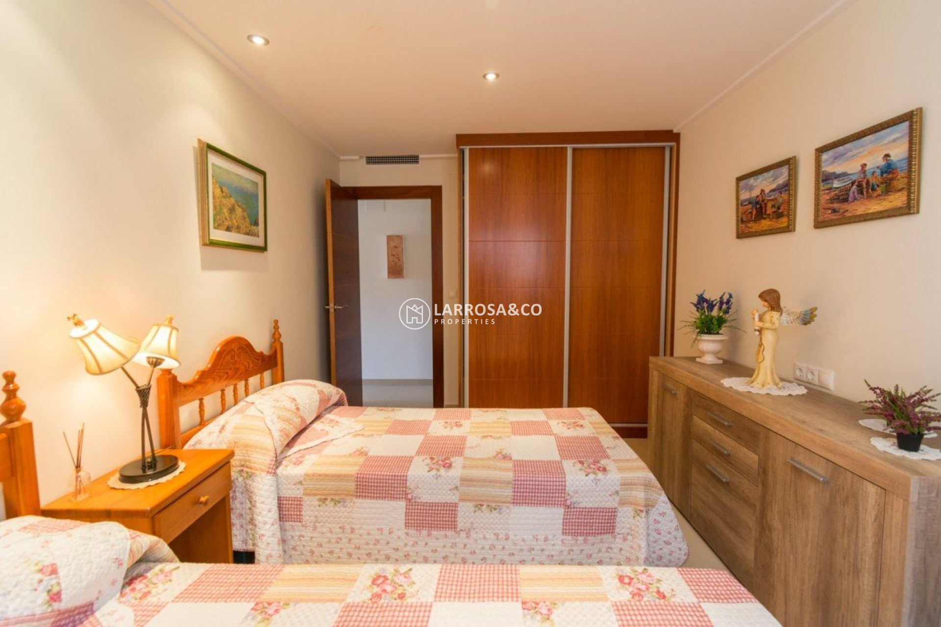 A Vendre - Apartment - Torrevieja - Paseo maritimo