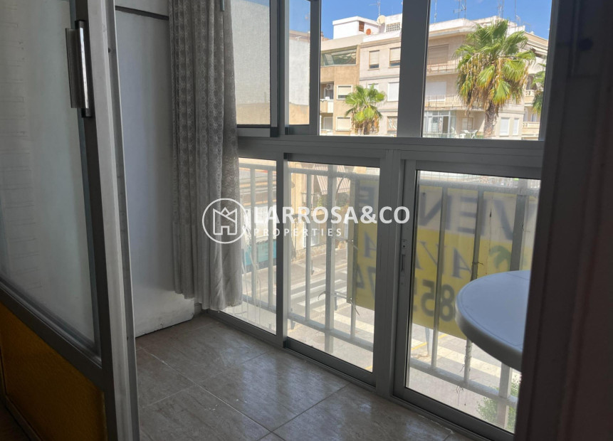 A Vendre - Apartment - Torrevieja - Paseo maritimo