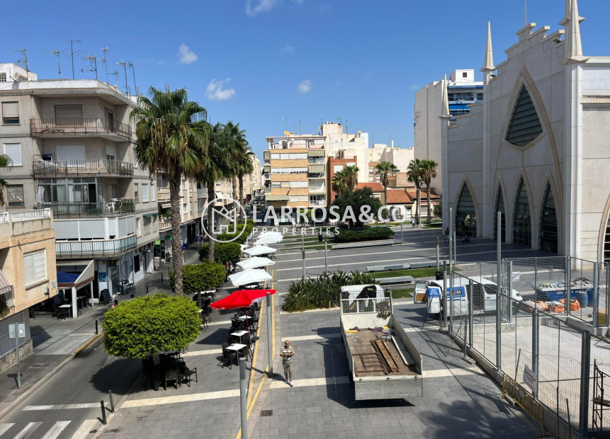 A Vendre - Apartment - Torrevieja - Paseo maritimo