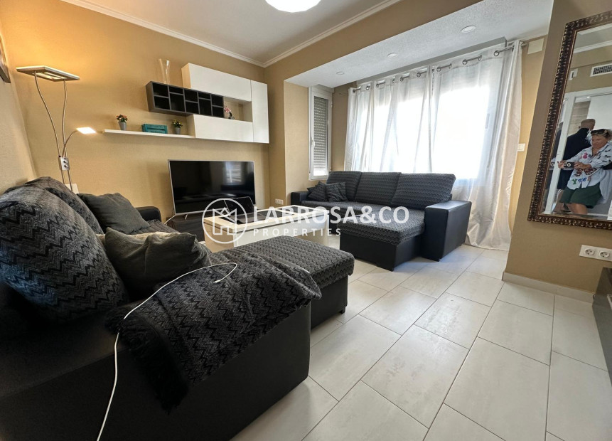 A Vendre - Apartment - Torrevieja - Paseo maritimo