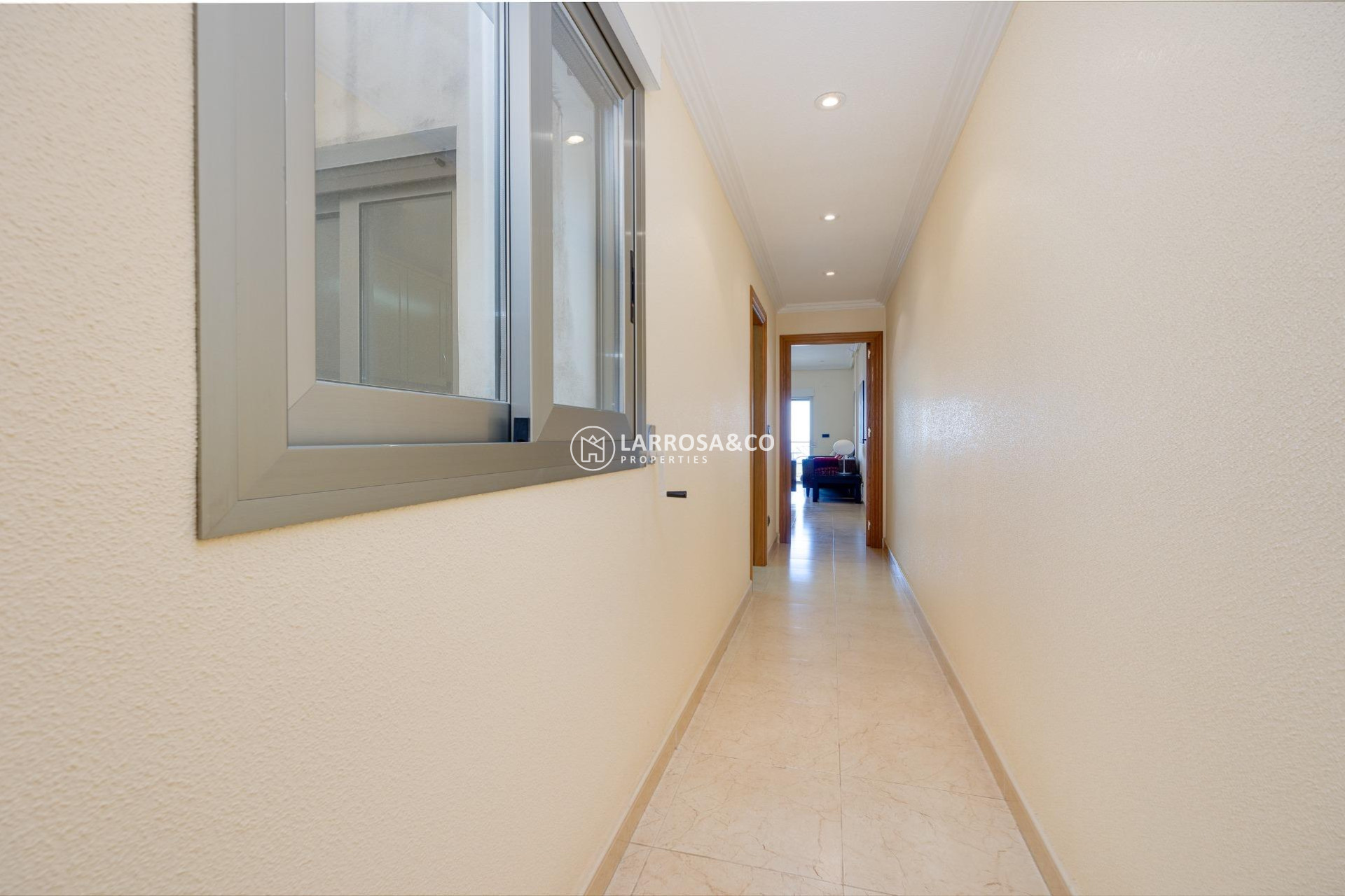 A Vendre - Apartment - Torrevieja - Paseo maritimo