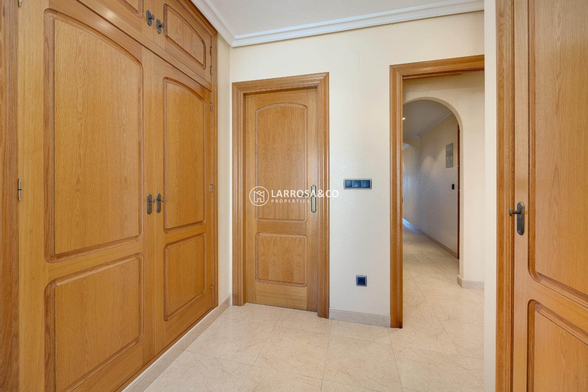 A Vendre - Apartment - Torrevieja - Paseo maritimo