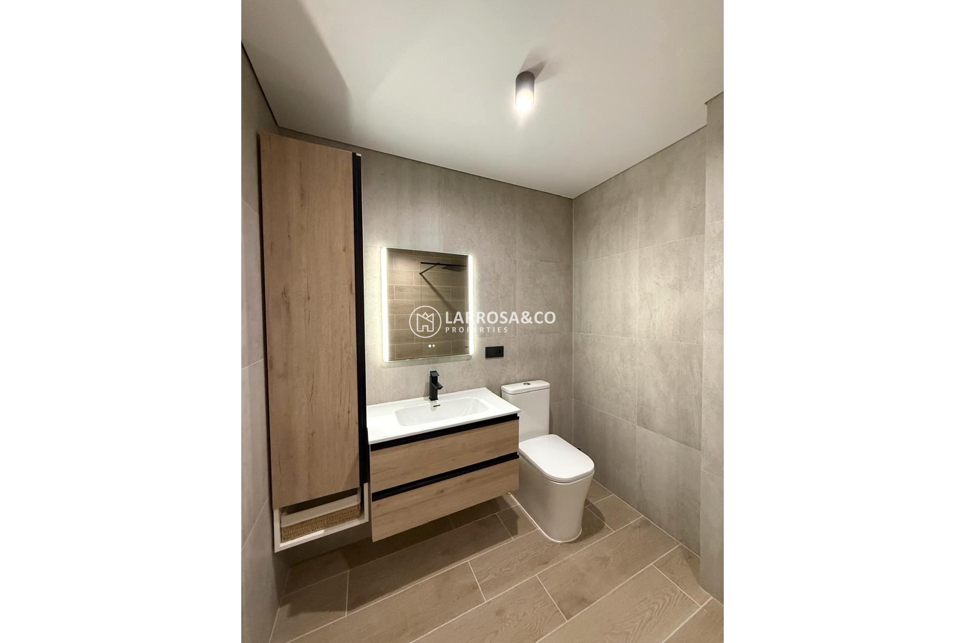 A Vendre - Apartment - Torrevieja - Paseo maritimo