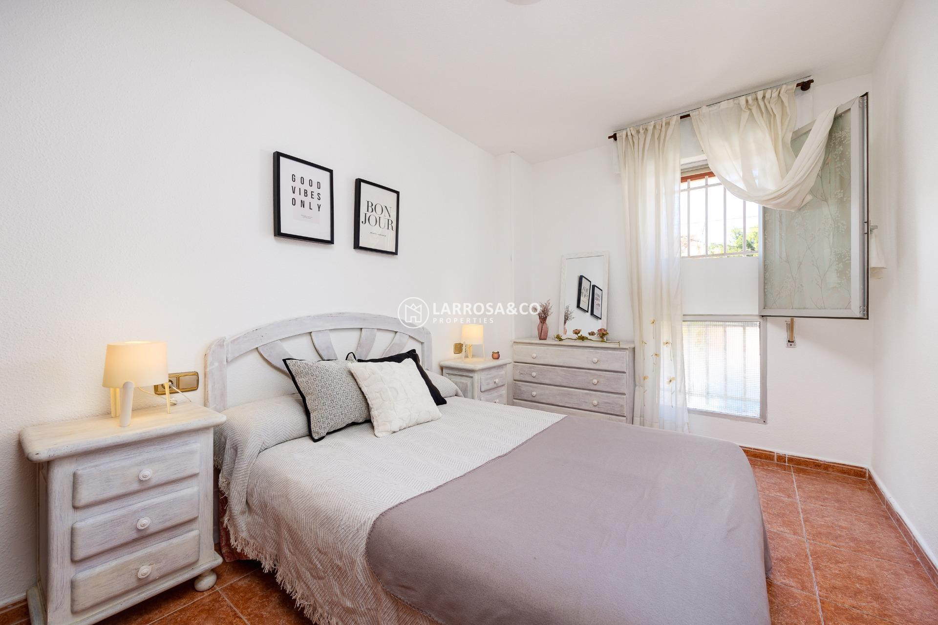 A Vendre - Apartment - Torrevieja - Playa de los Naufragos