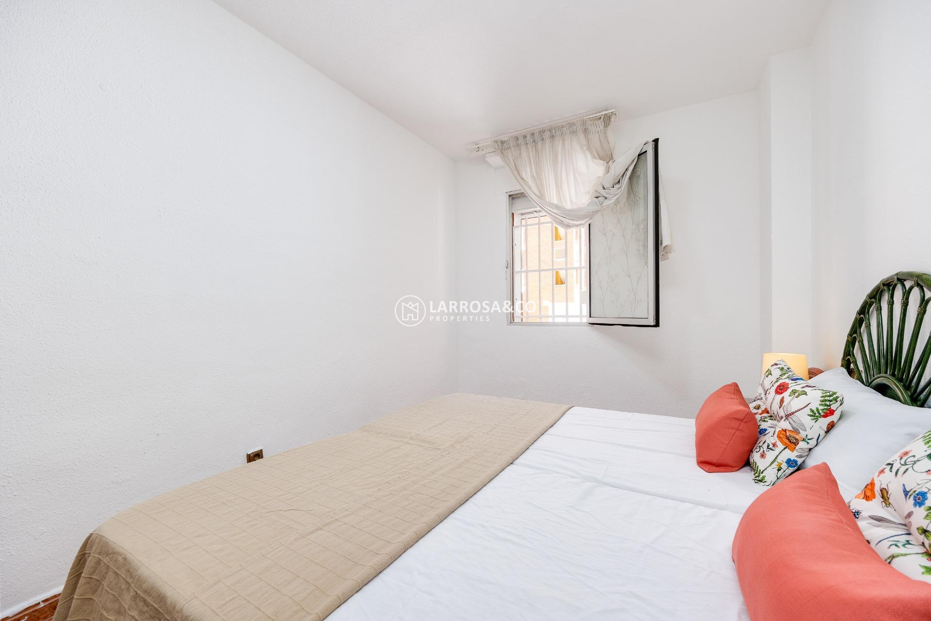 A Vendre - Apartment - Torrevieja - Playa de los Naufragos