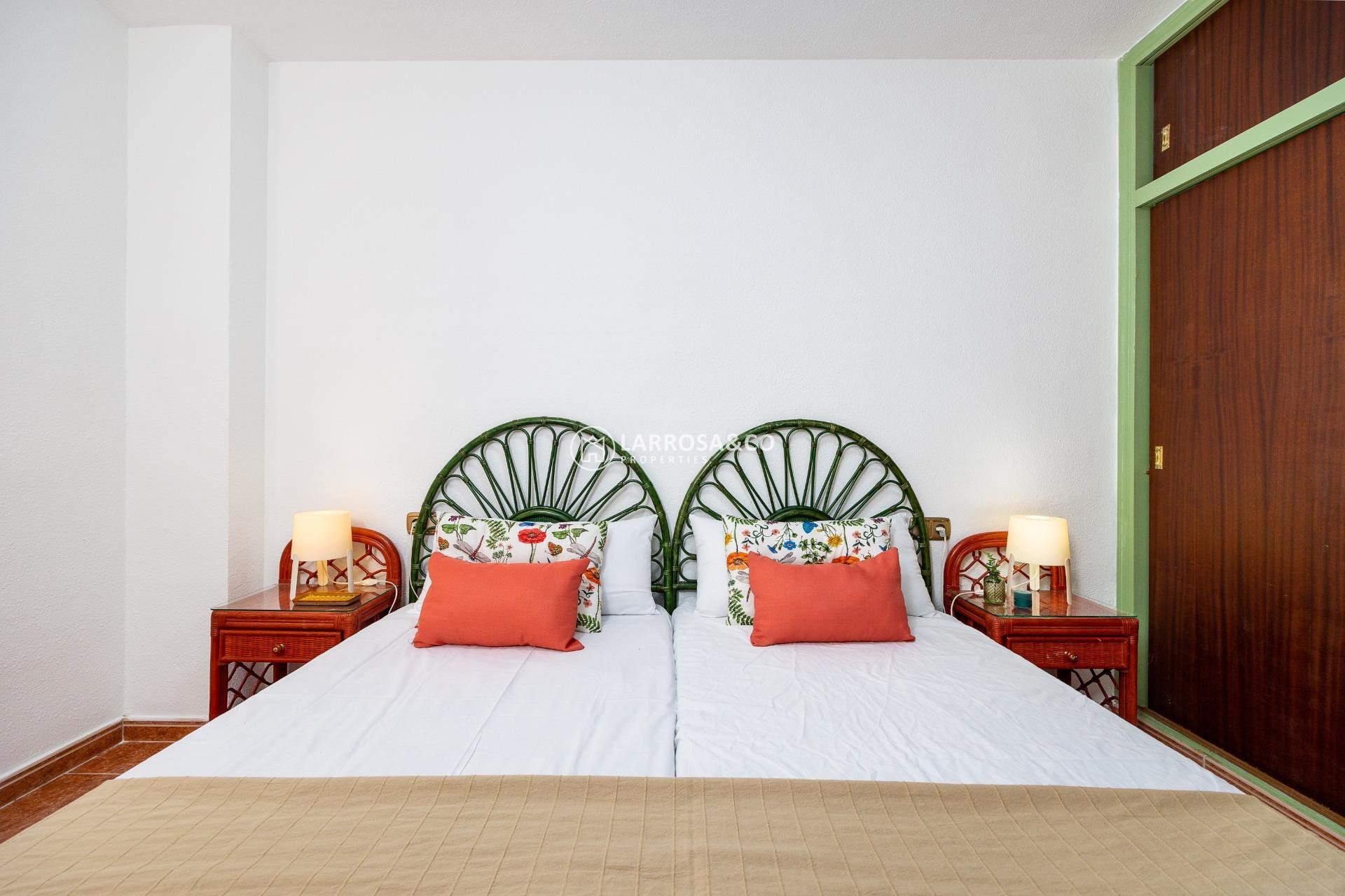 A Vendre - Apartment - Torrevieja - Playa de los Naufragos