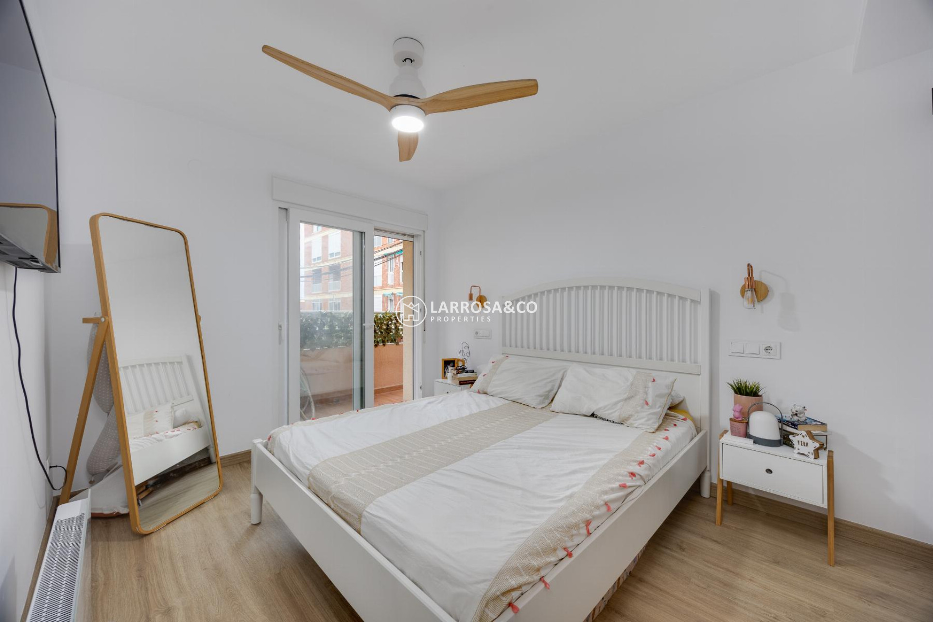 A Vendre - Apartment - Torrevieja - Playa de los Naufragos
