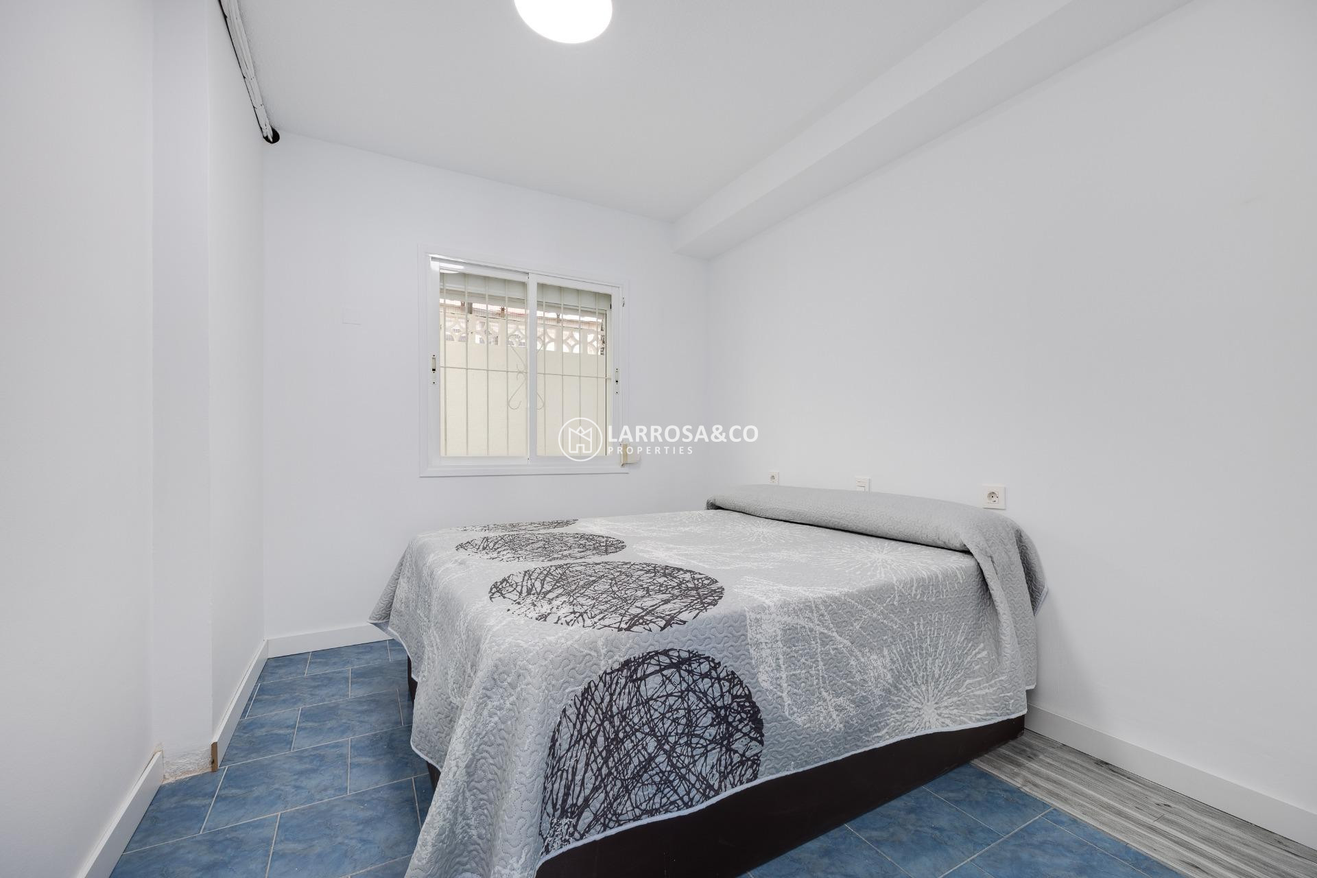 A Vendre - Bungalow - Torrevieja - Playa de los Naufragos