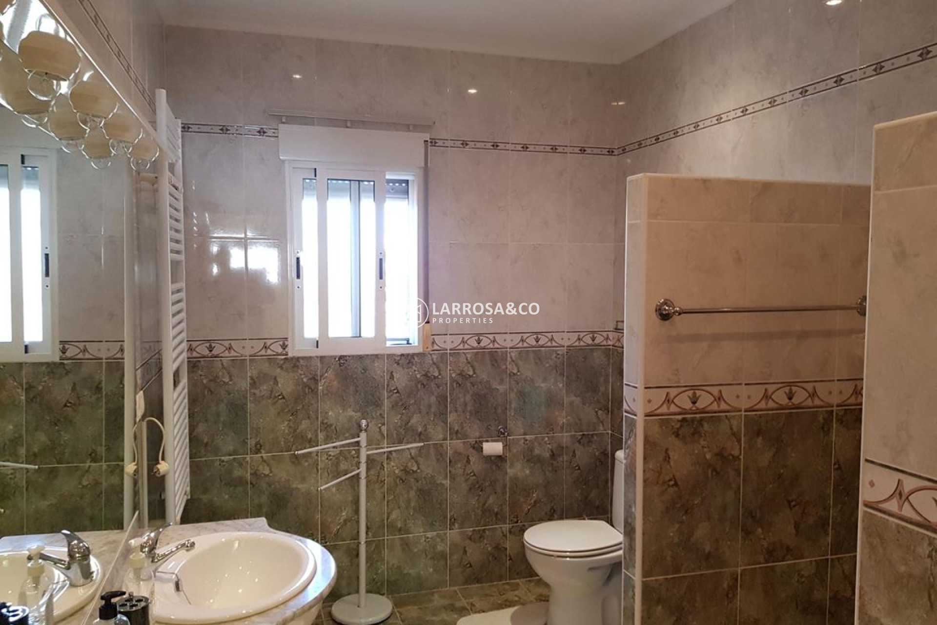 A Vendre -  - Catral - Catral Centre