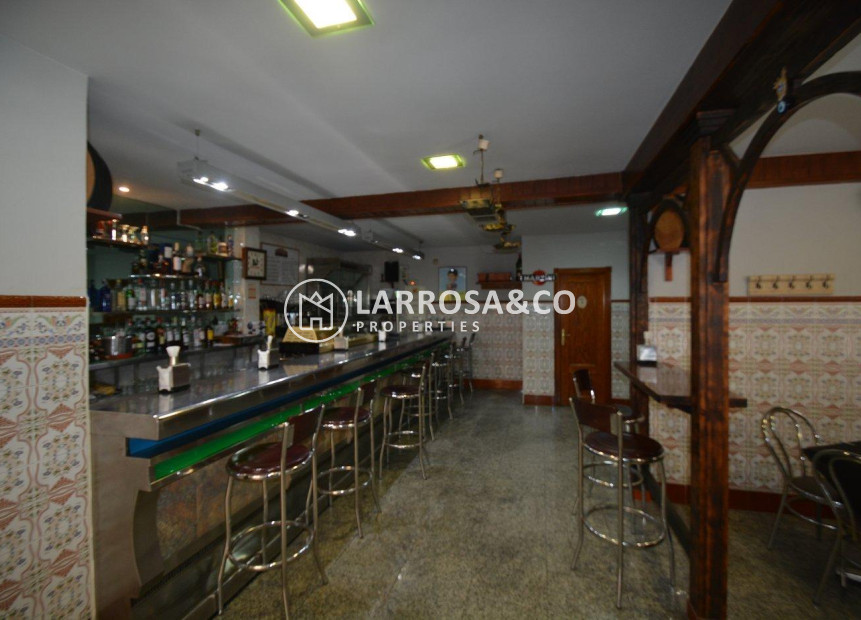 A Vendre - Commercial space - Bigastro - CENTRO