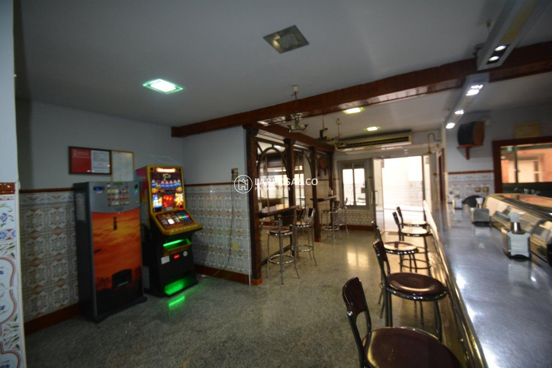 A Vendre - Commercial space - Bigastro - CENTRO