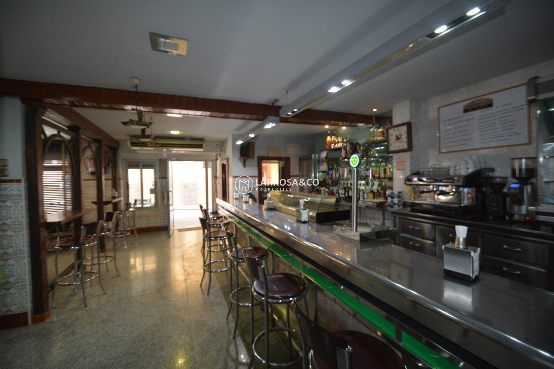 A Vendre - Commercial space - Bigastro - CENTRO