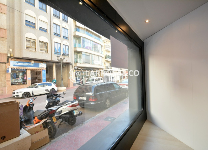 A Vendre - Commercial space - Guardamar del Segura