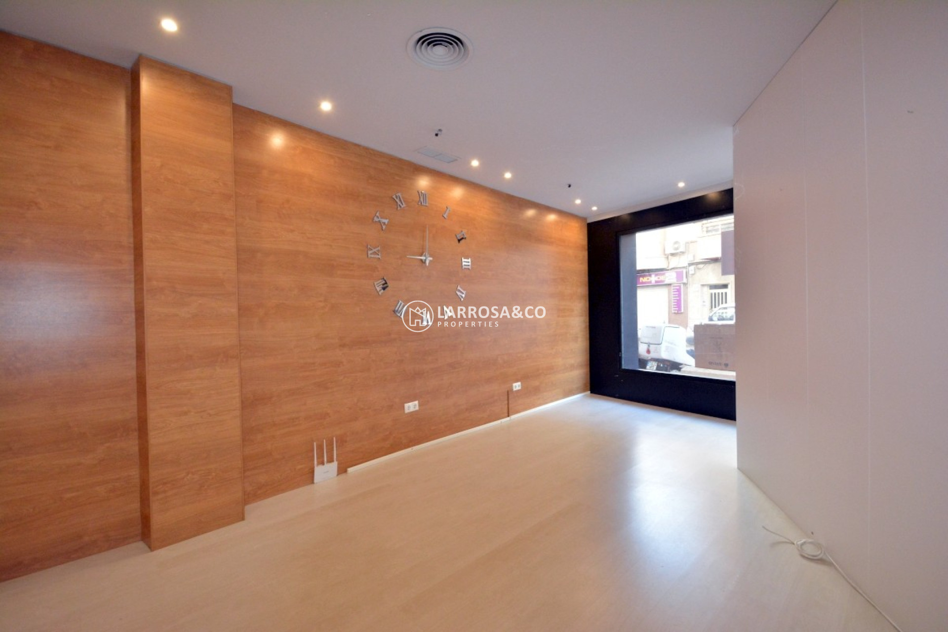 A Vendre - Commercial space - Guardamar del Segura