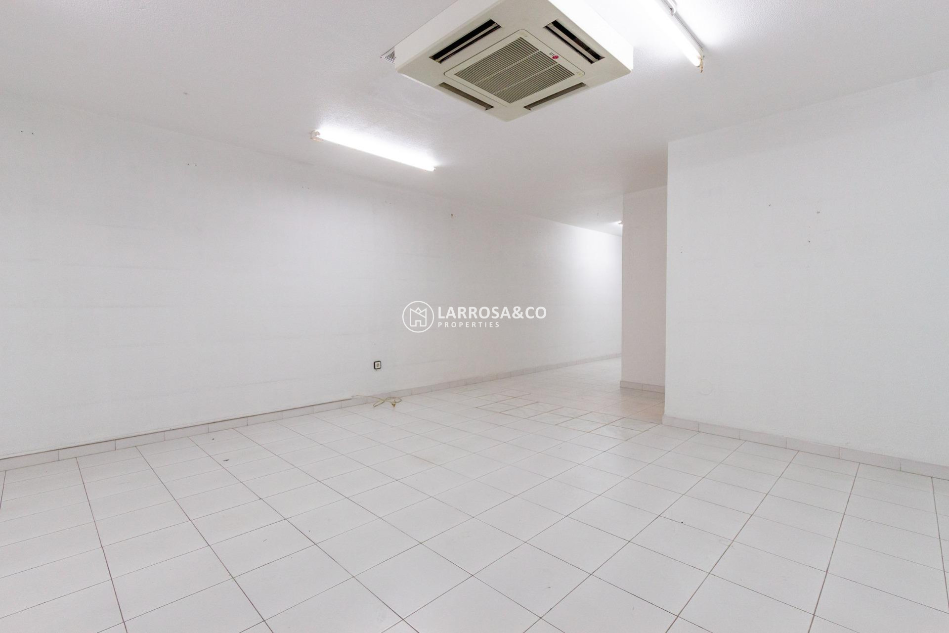 A Vendre - Commercial space - Orihuela - Zona Centro