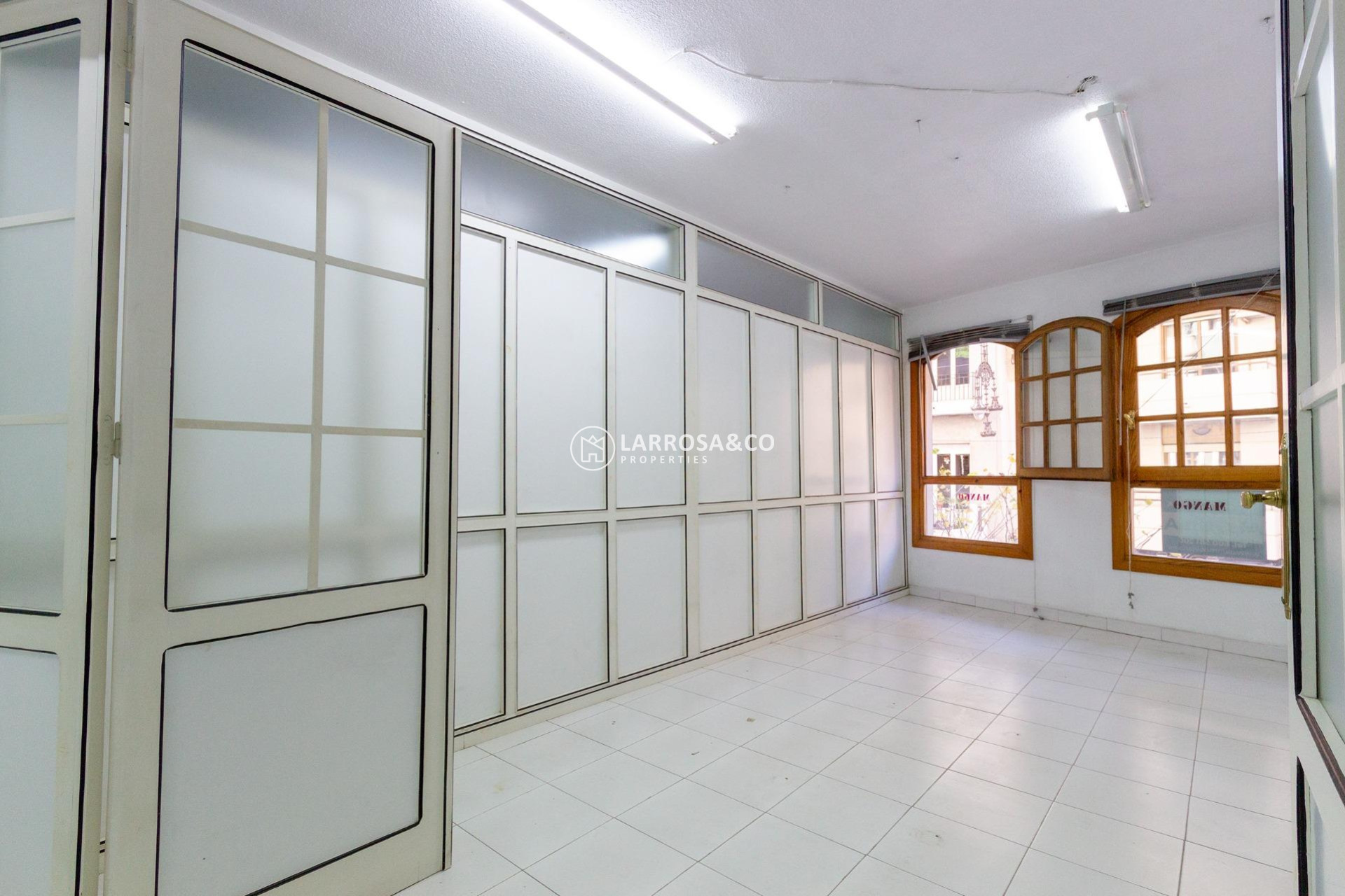 A Vendre - Commercial space - Orihuela - Zona Centro