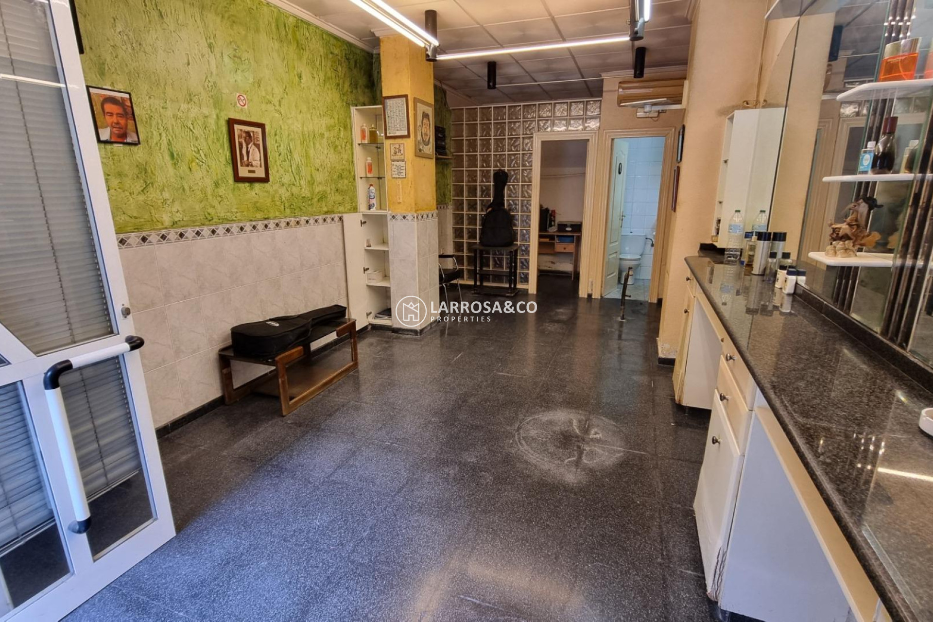 A Vendre - Commercial space - Orihuela - Zona Centro