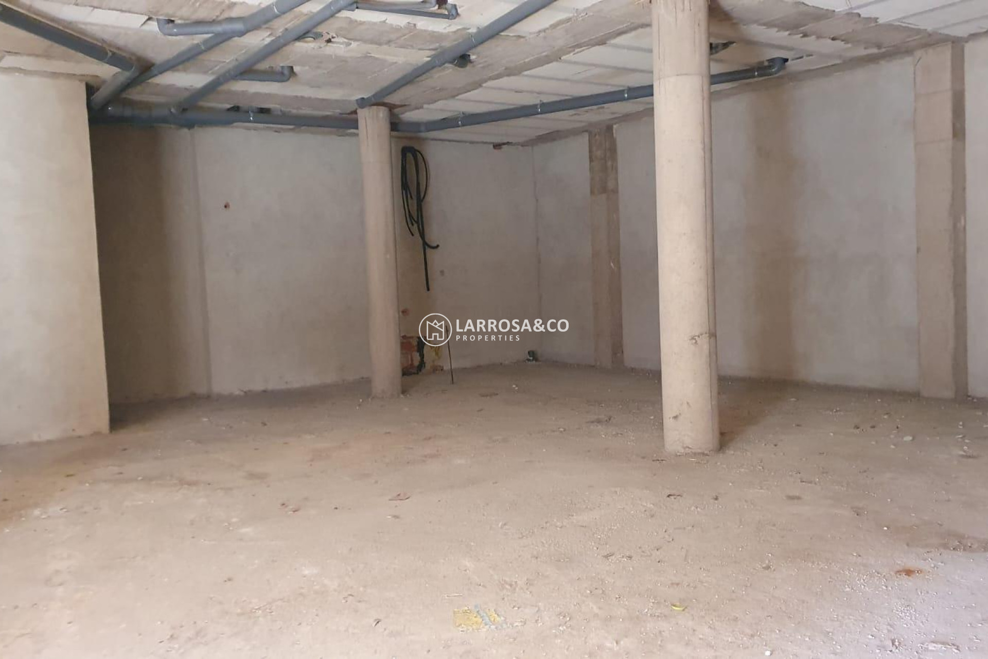 A Vendre - Commercial space - Torrevieja - Acequion