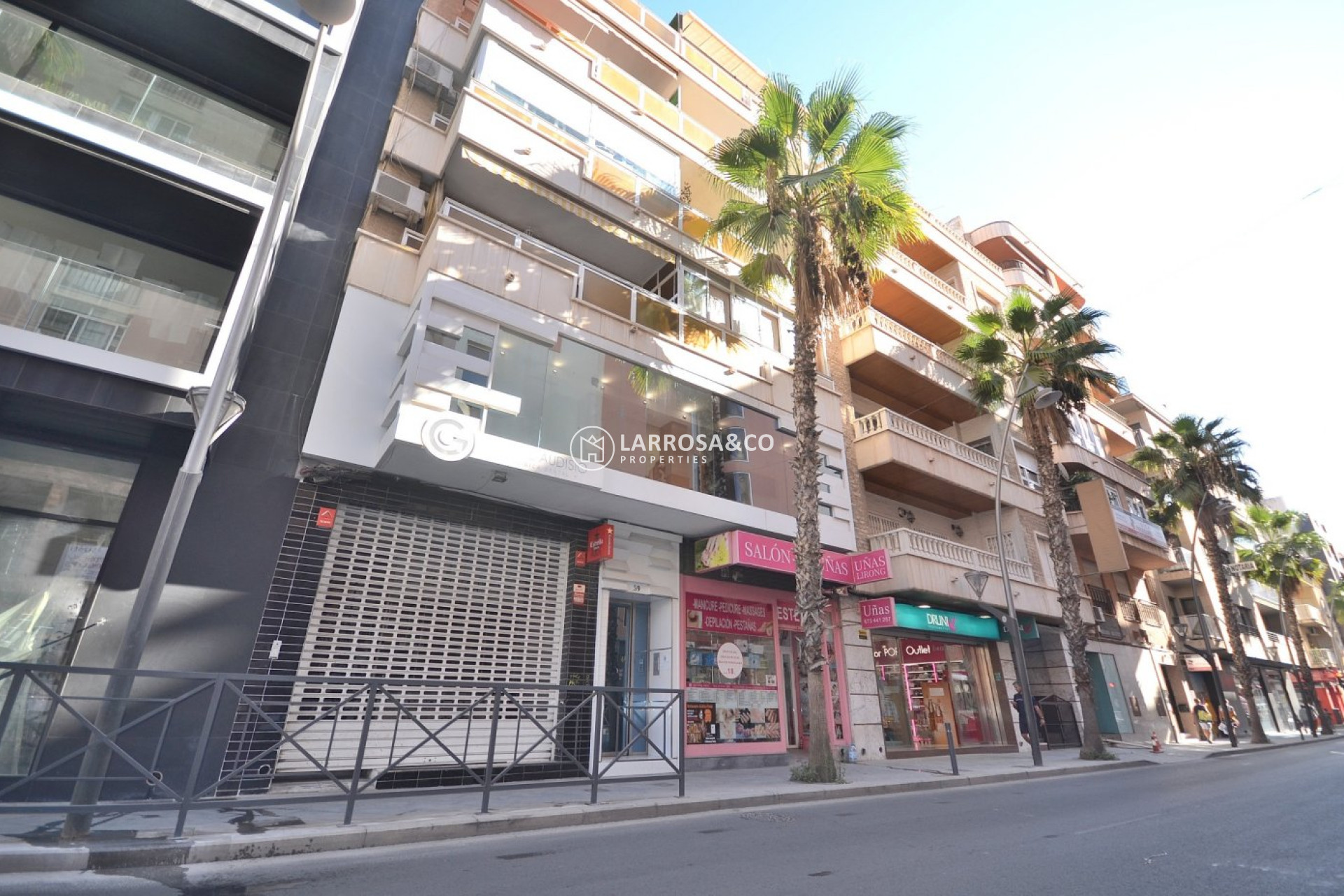 A Vendre - Commercial space - Torrevieja - Centro