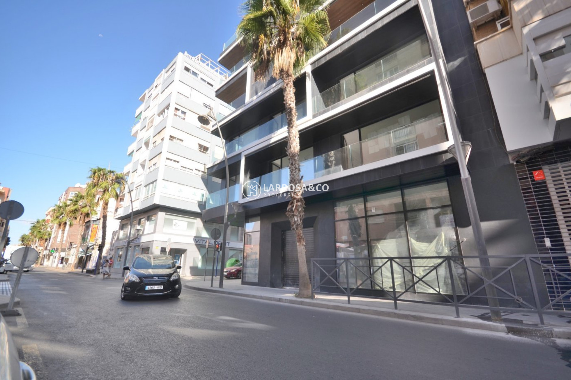 A Vendre - Commercial space - Torrevieja - Centro