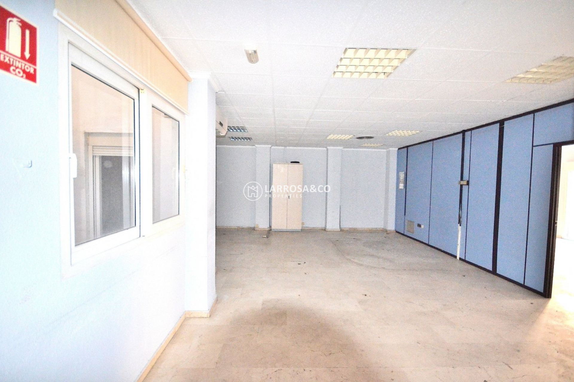 A Vendre - Commercial space - Torrevieja - Centro