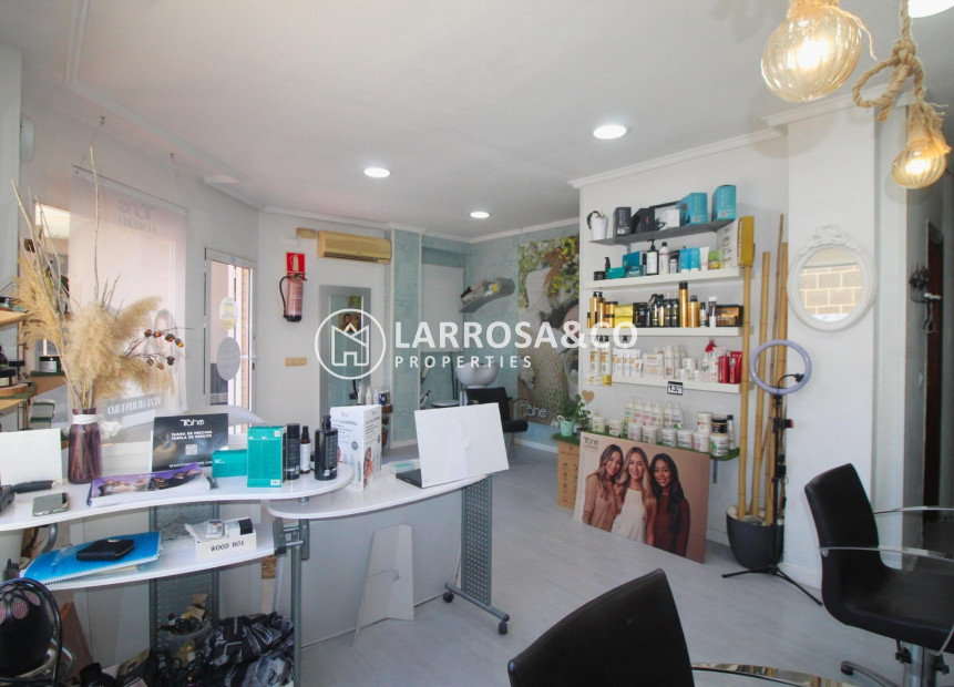 A Vendre - Commercial space - Torrevieja - Centro