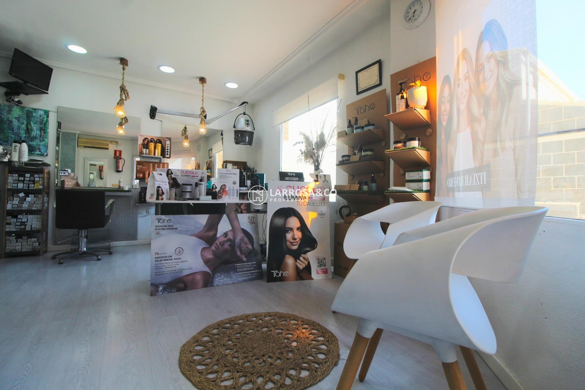 A Vendre - Commercial space - Torrevieja - Centro