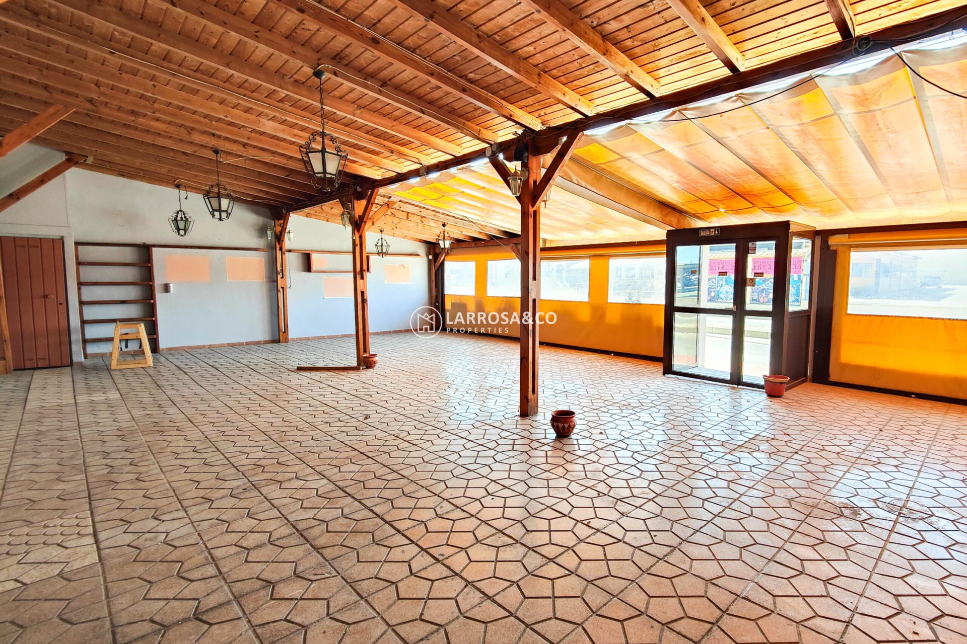 A Vendre - Commercial space - Torrevieja - Costa Blanca