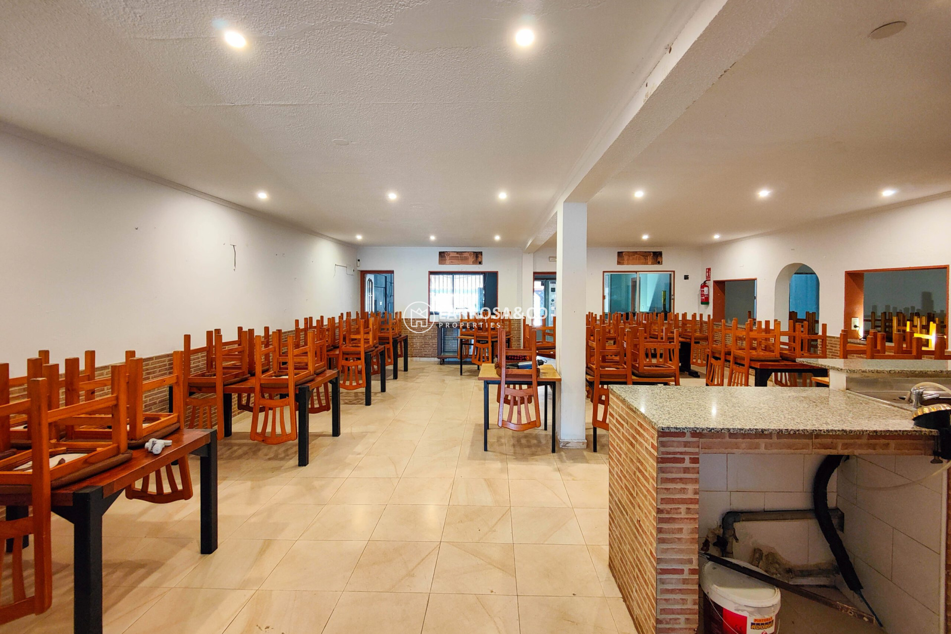 A Vendre - Commercial space - Torrevieja - Costa Blanca