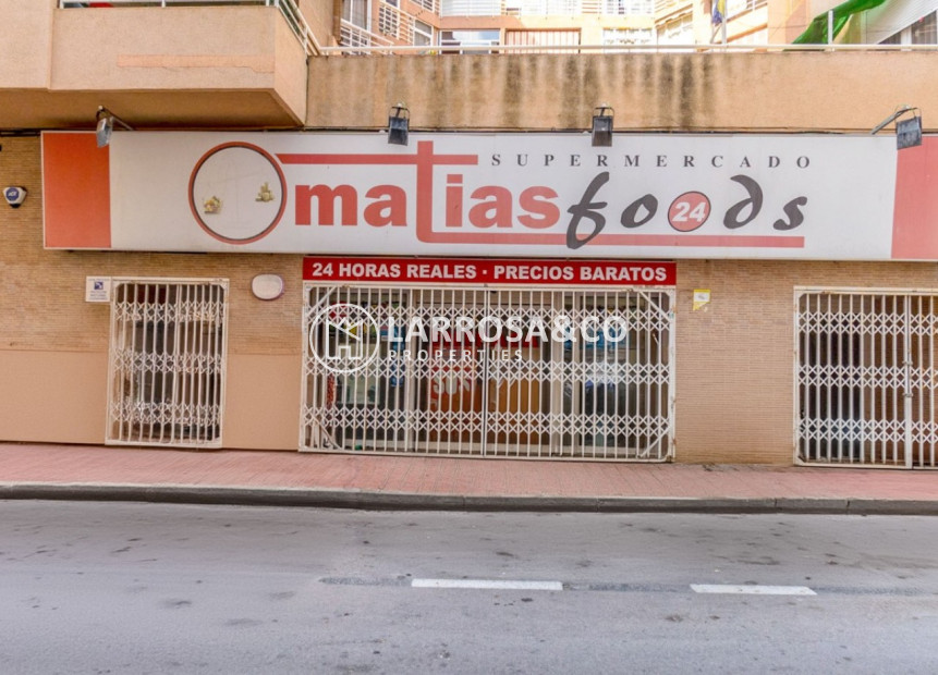 A Vendre - Commercial space - Torrevieja - Costa Blanca