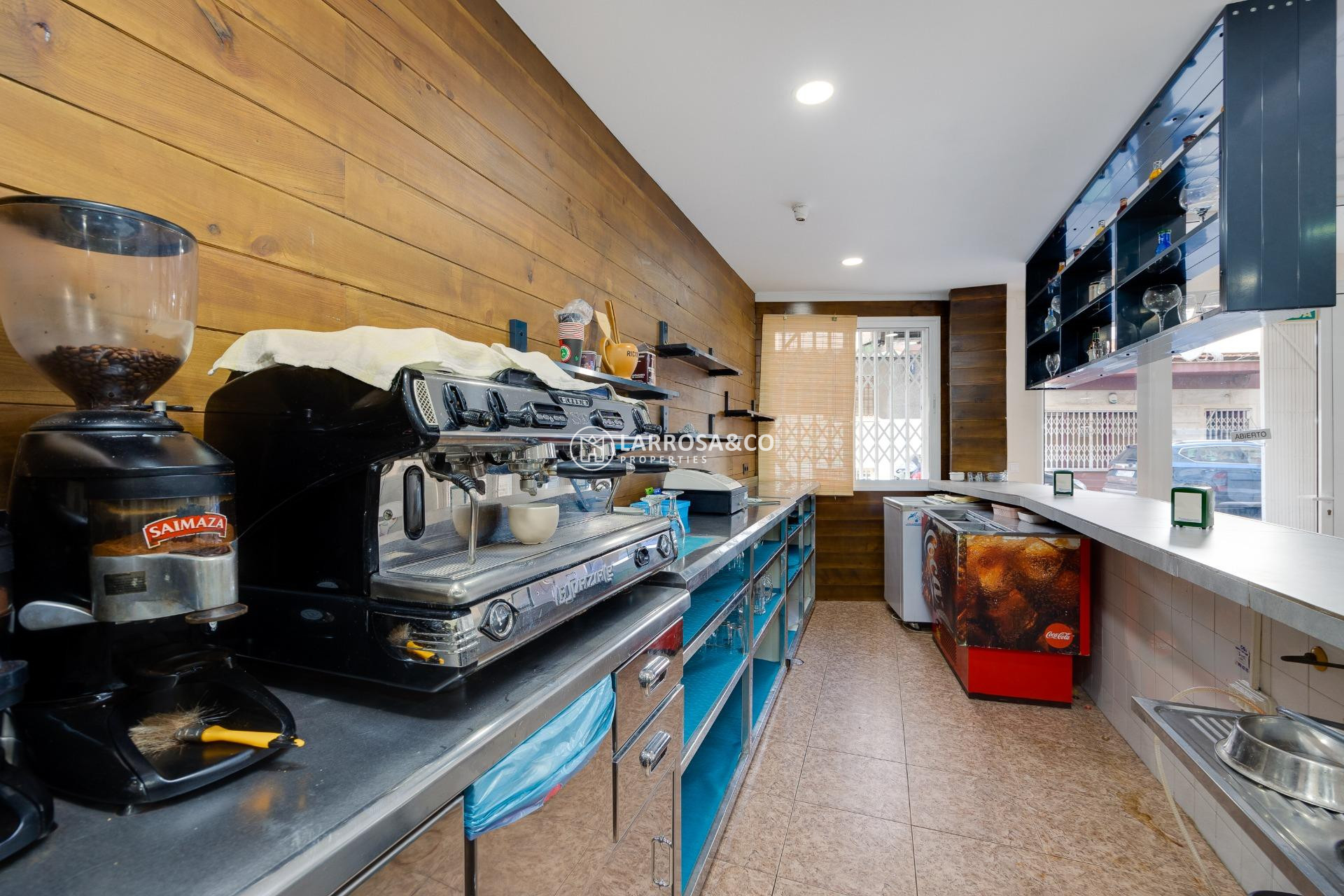 A Vendre - Commercial space - Torrevieja - Estacion de autobuses