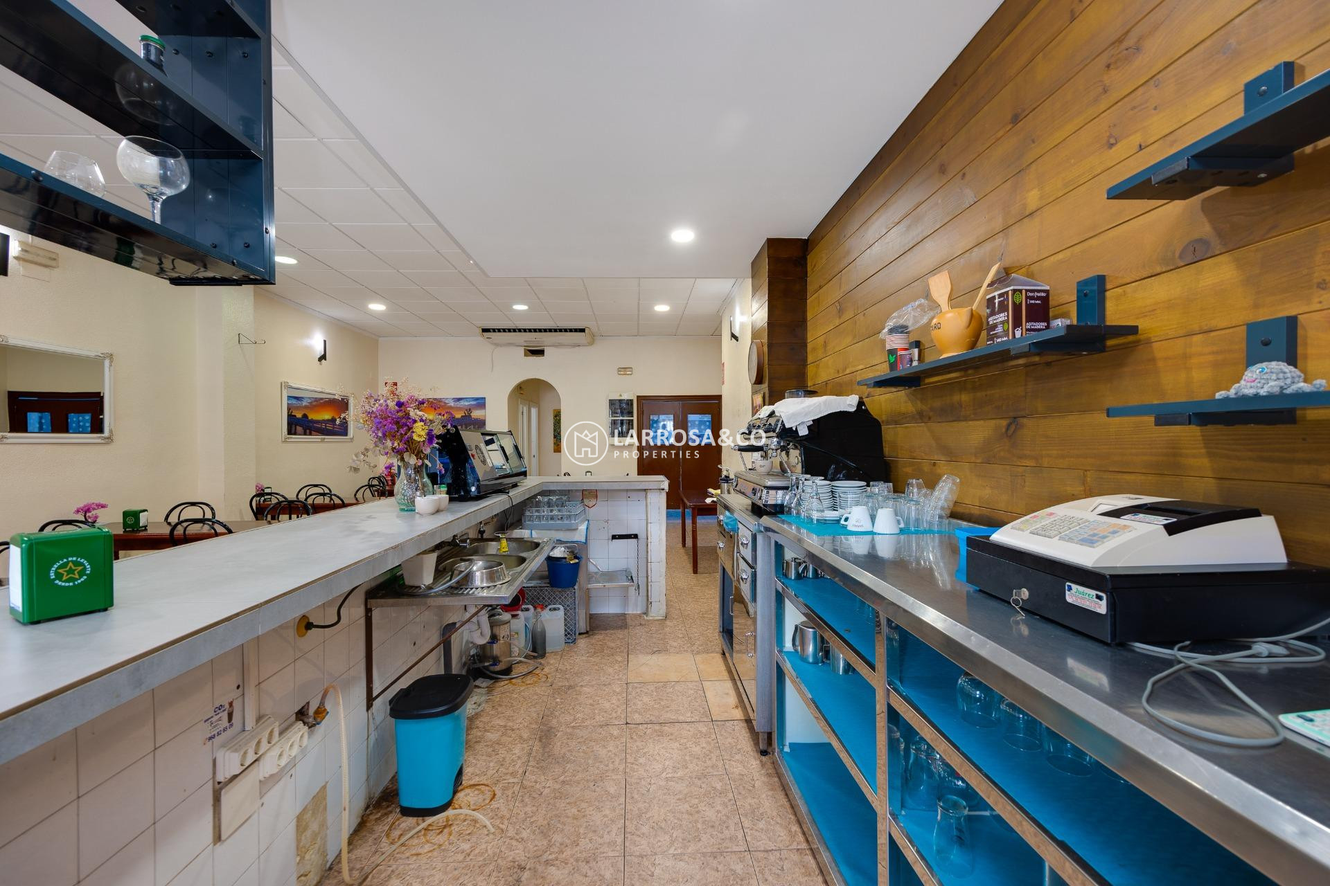 A Vendre - Commercial space - Torrevieja - Estacion de autobuses