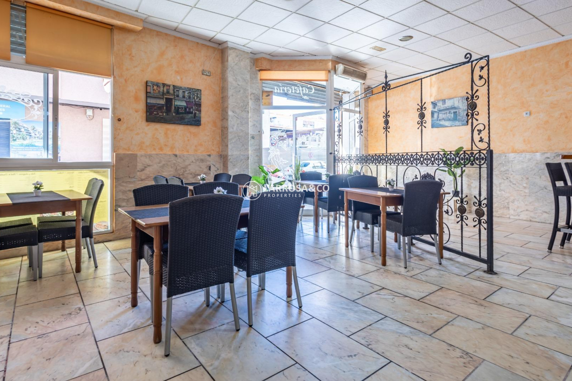 A Vendre - Commercial space - Torrevieja - Estacion de autobuses