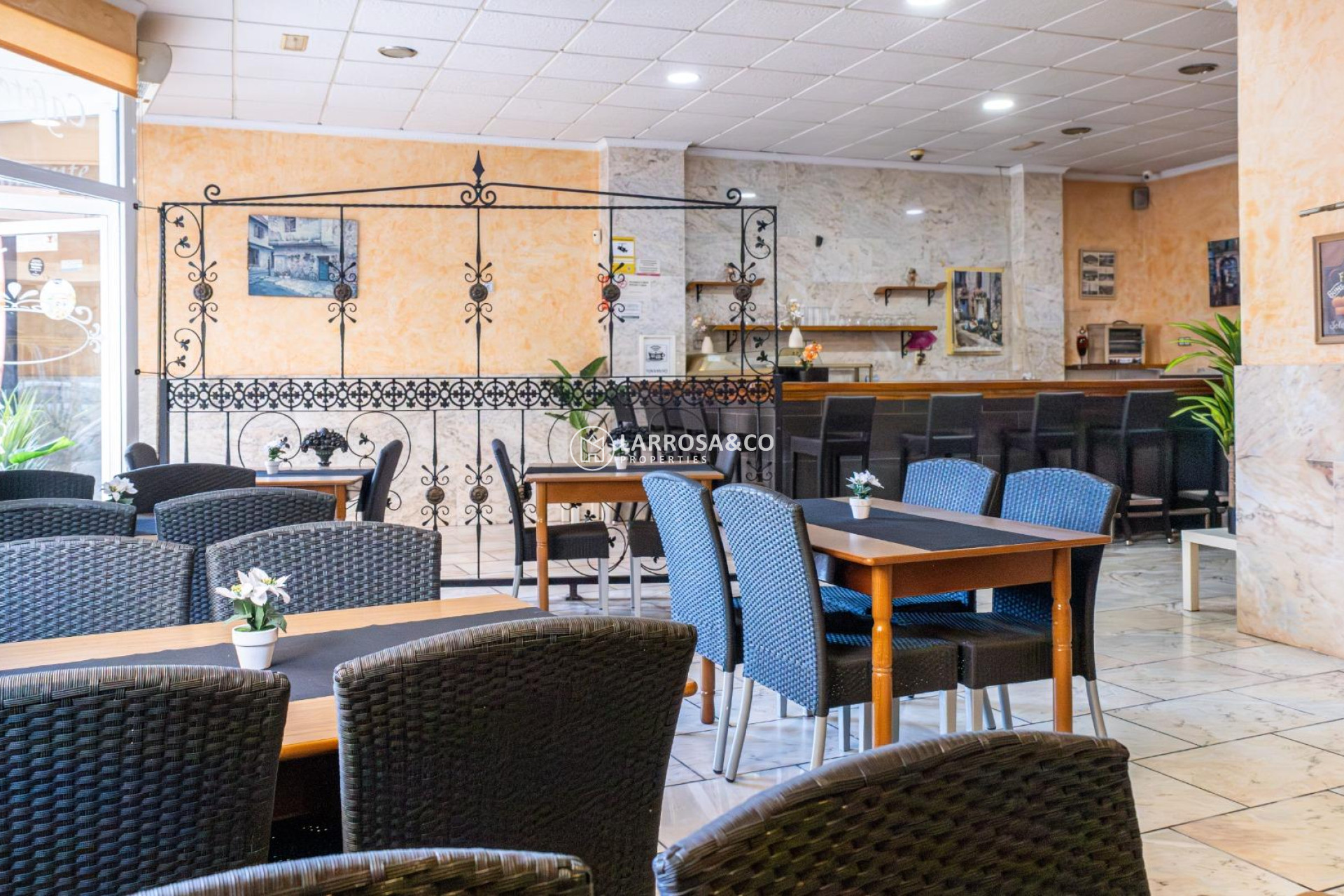 A Vendre - Commercial space - Torrevieja - Estacion de autobuses