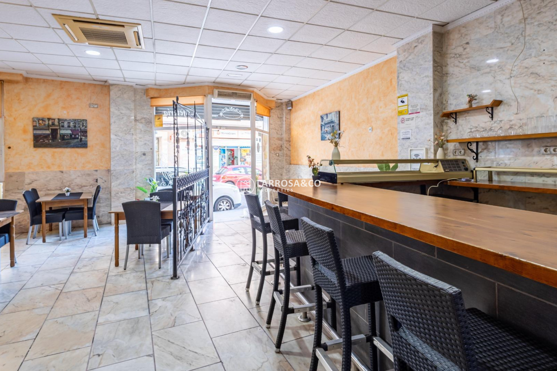 A Vendre - Commercial space - Torrevieja - Estacion de autobuses