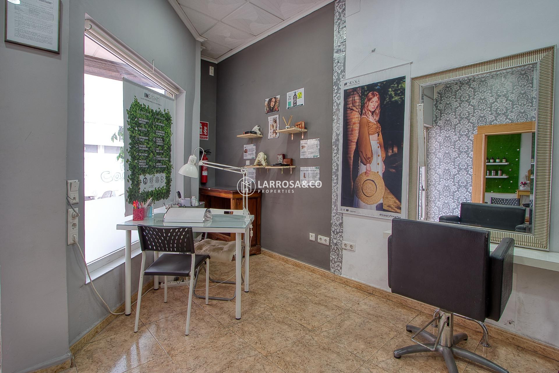 A Vendre - Commercial space - Torrevieja - La Mata