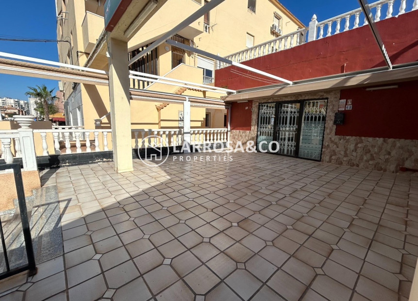 A Vendre - Commercial space - Torrevieja - La Mata