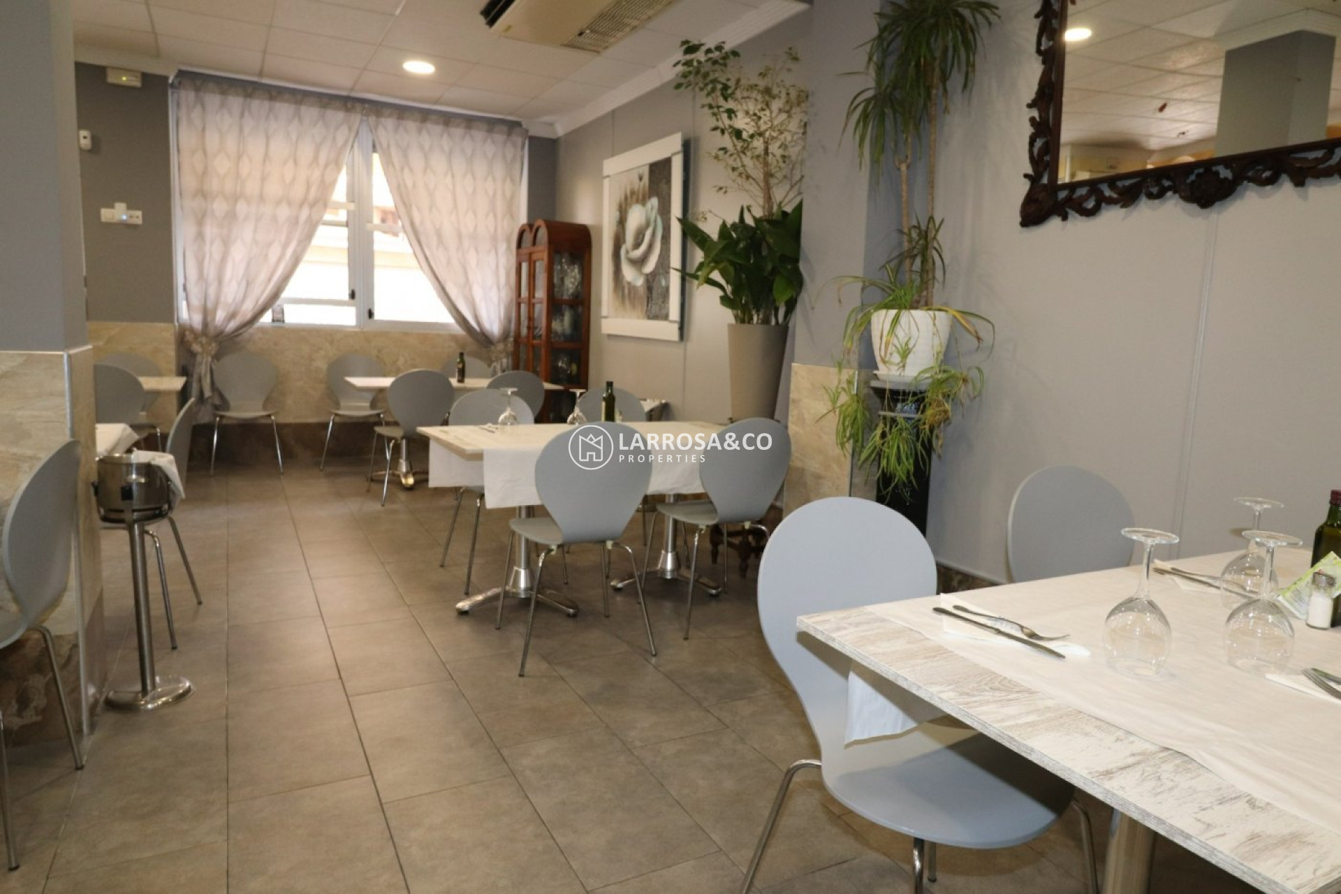 A Vendre - Commercial space - Torrevieja - Playa del cura