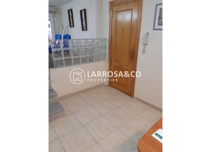 A Vendre - Commercial space - Torrevieja - Playa del cura