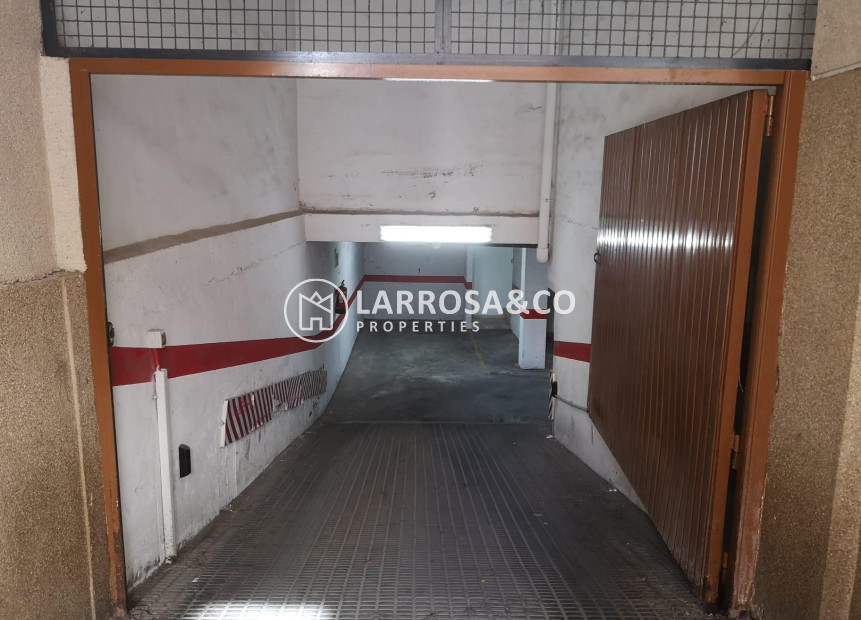 A Vendre - Garage - Torrevieja - Estacion de autobuses