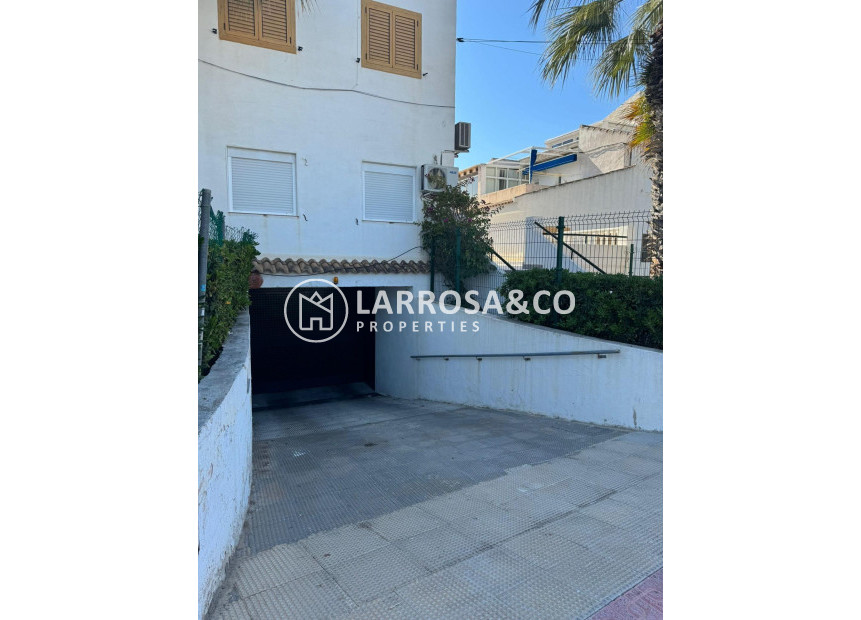 A Vendre - Garage - Torrevieja - Los Frutales